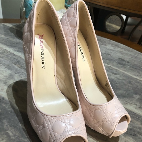 Light pink Just Fabulous 5 1/2 inch Size 9 - Picture 2 of 5